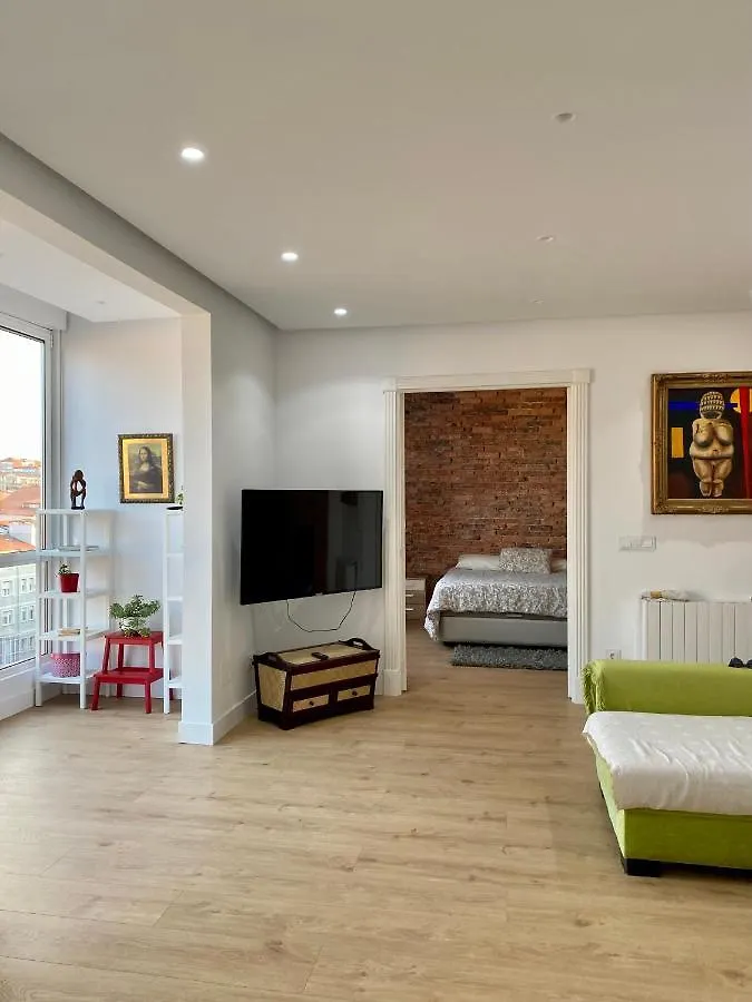 Comodo Y Moderno Piso En El Centro De Santander