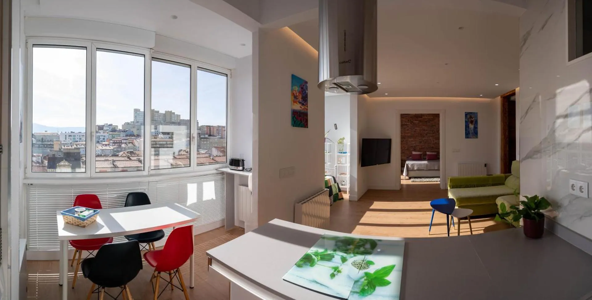 Comodo Y Moderno Piso En El Centro De Santander
